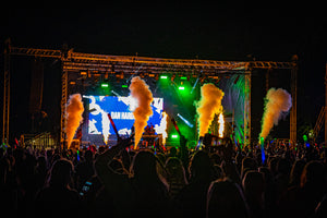 Dan Harding performing at Noughty 90's Festival in Newcastle